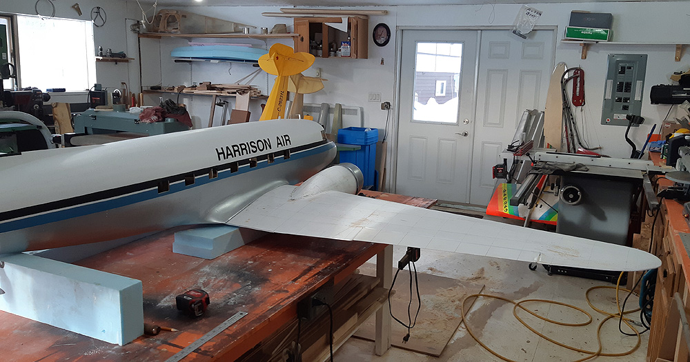 Final wing sanding. Ready for riviting.