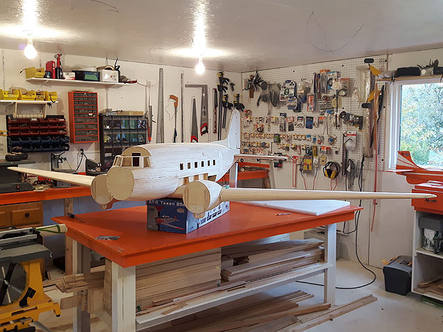 DC3 model moved to new larger workshop at Dave Hopper's place.